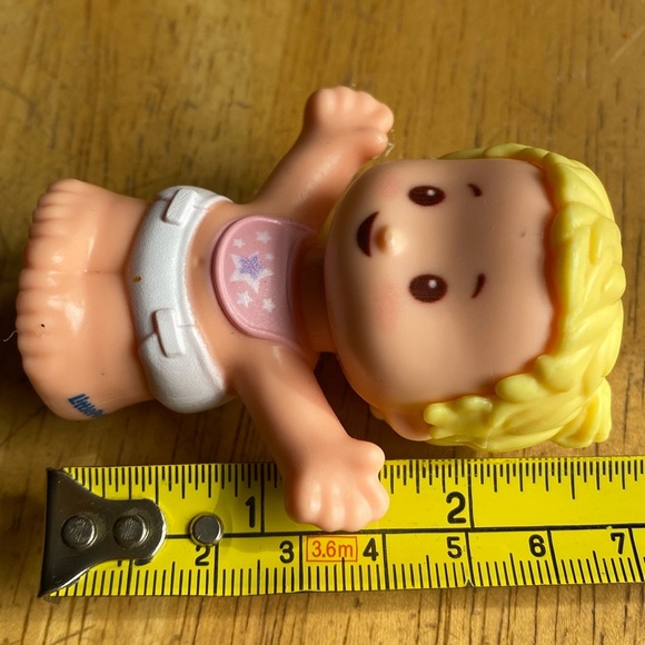 Fisher Price Little People Snuggle Twin Blonde Baby Girl Bib Diaper - Picture 8 of 8